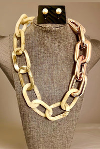 Ms. FeFe Cream and Gold Link Necklace Set